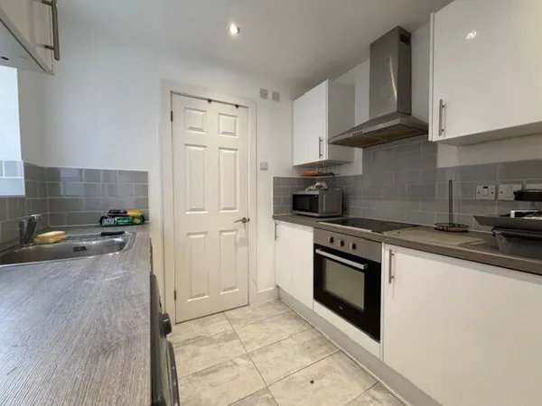 Lyndhurst Road, Luton, Beds