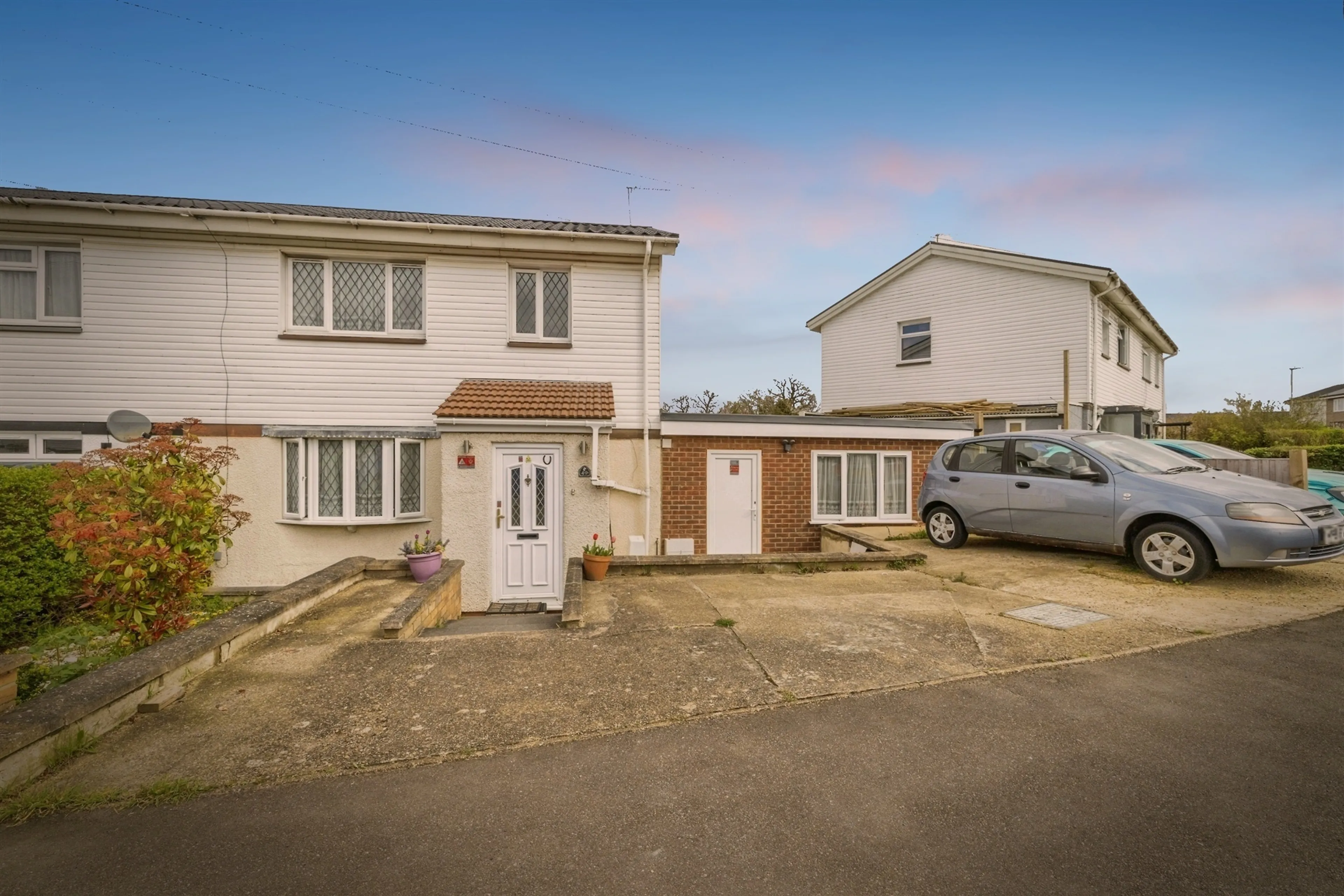 Property photo 0