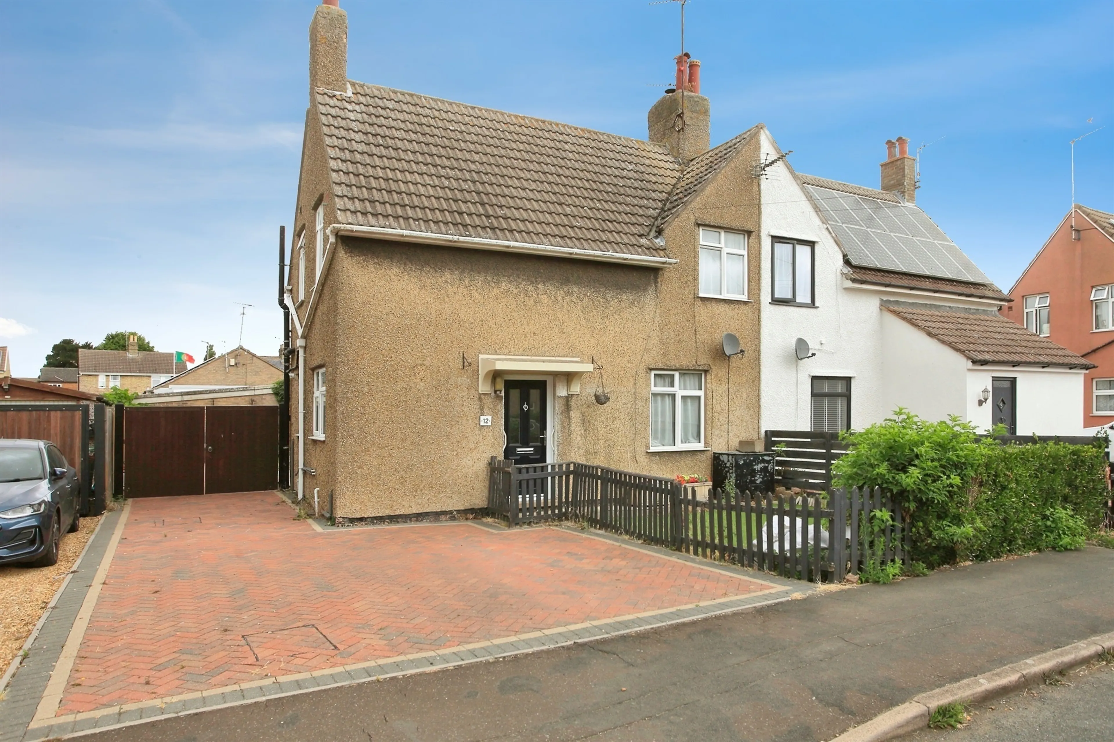 Property photo 0