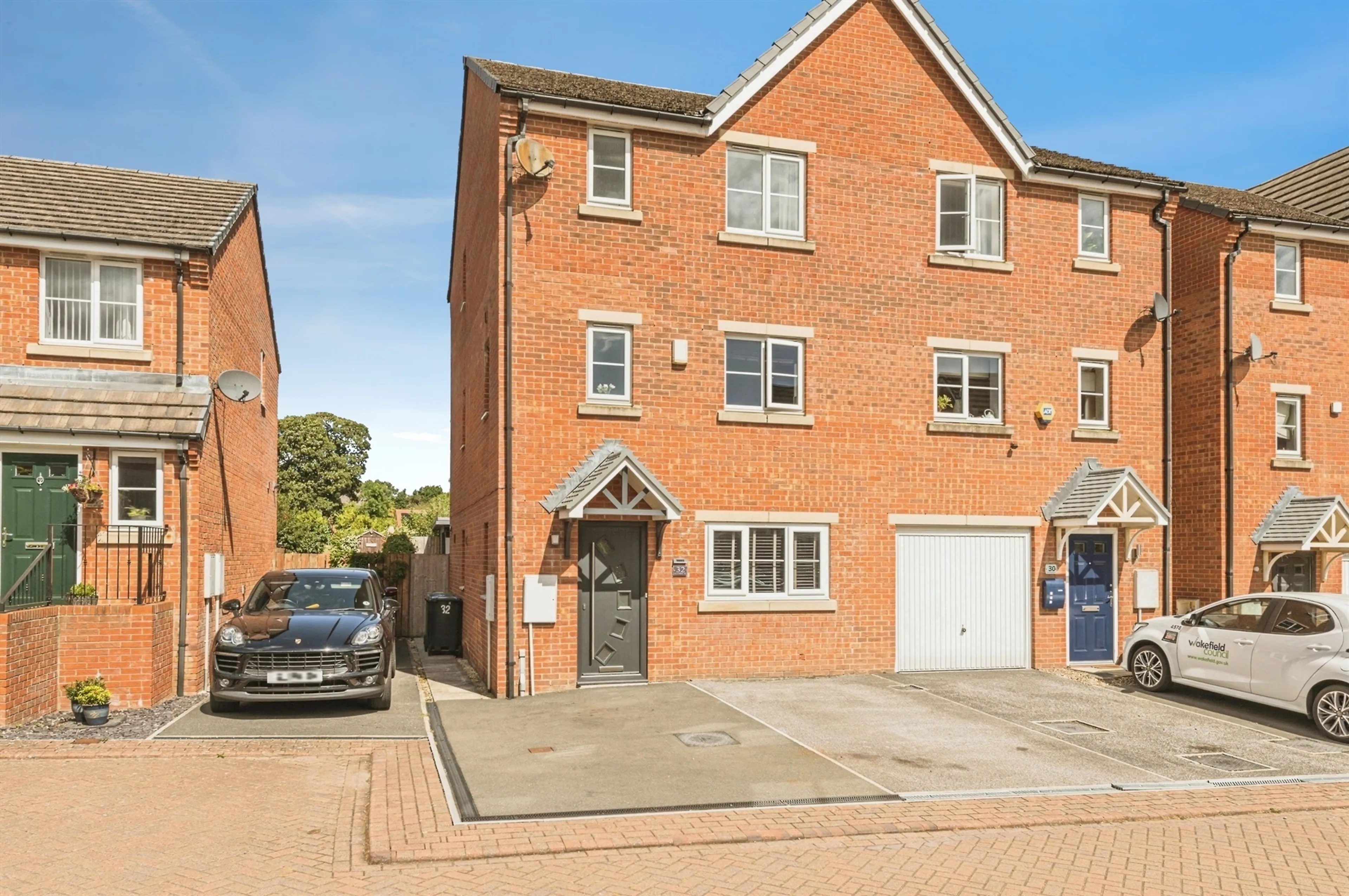 Property at Blackthorn Way, Scissett, Huddersfield