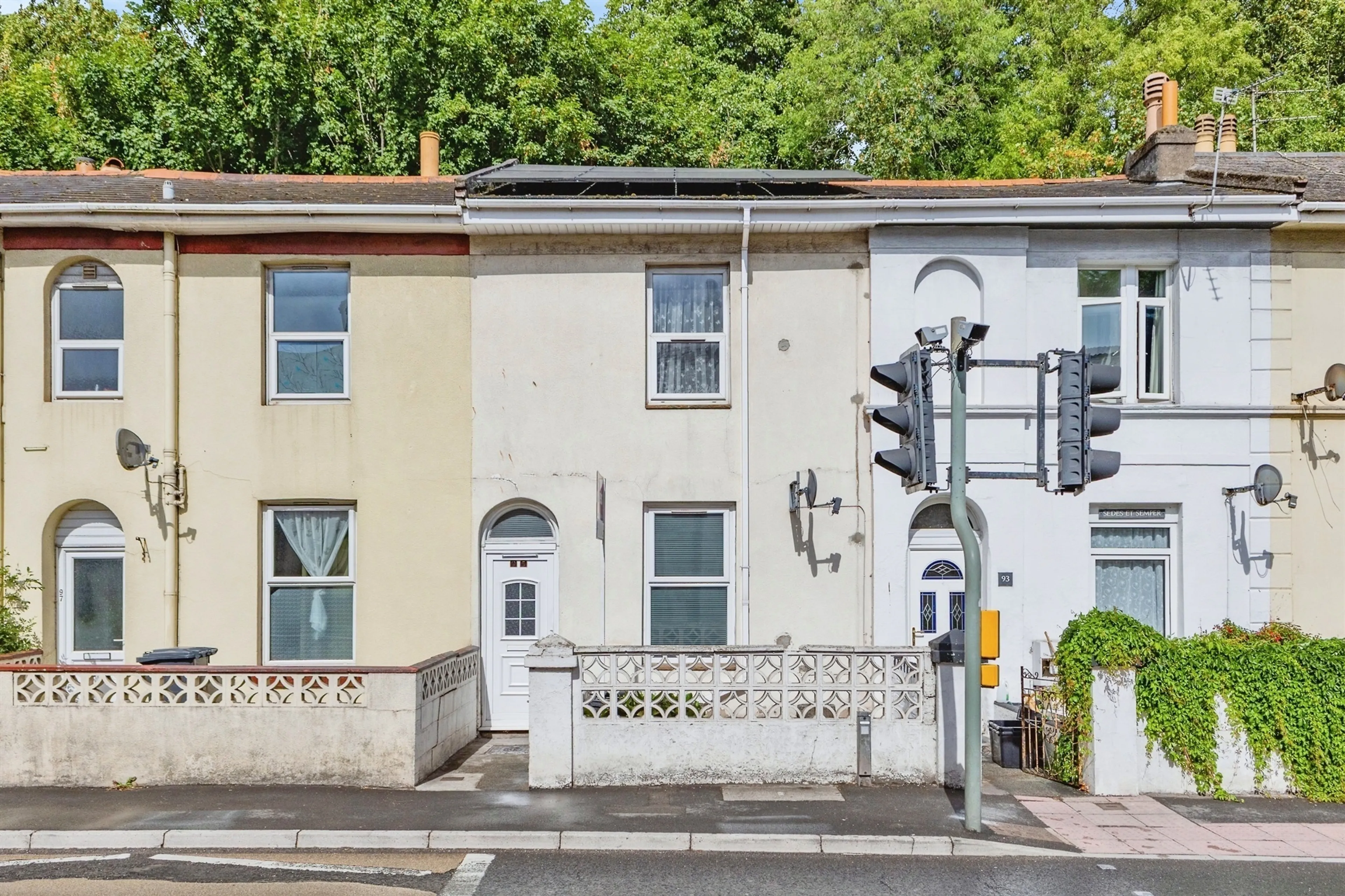 Property photo 0