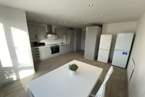 Main property image
