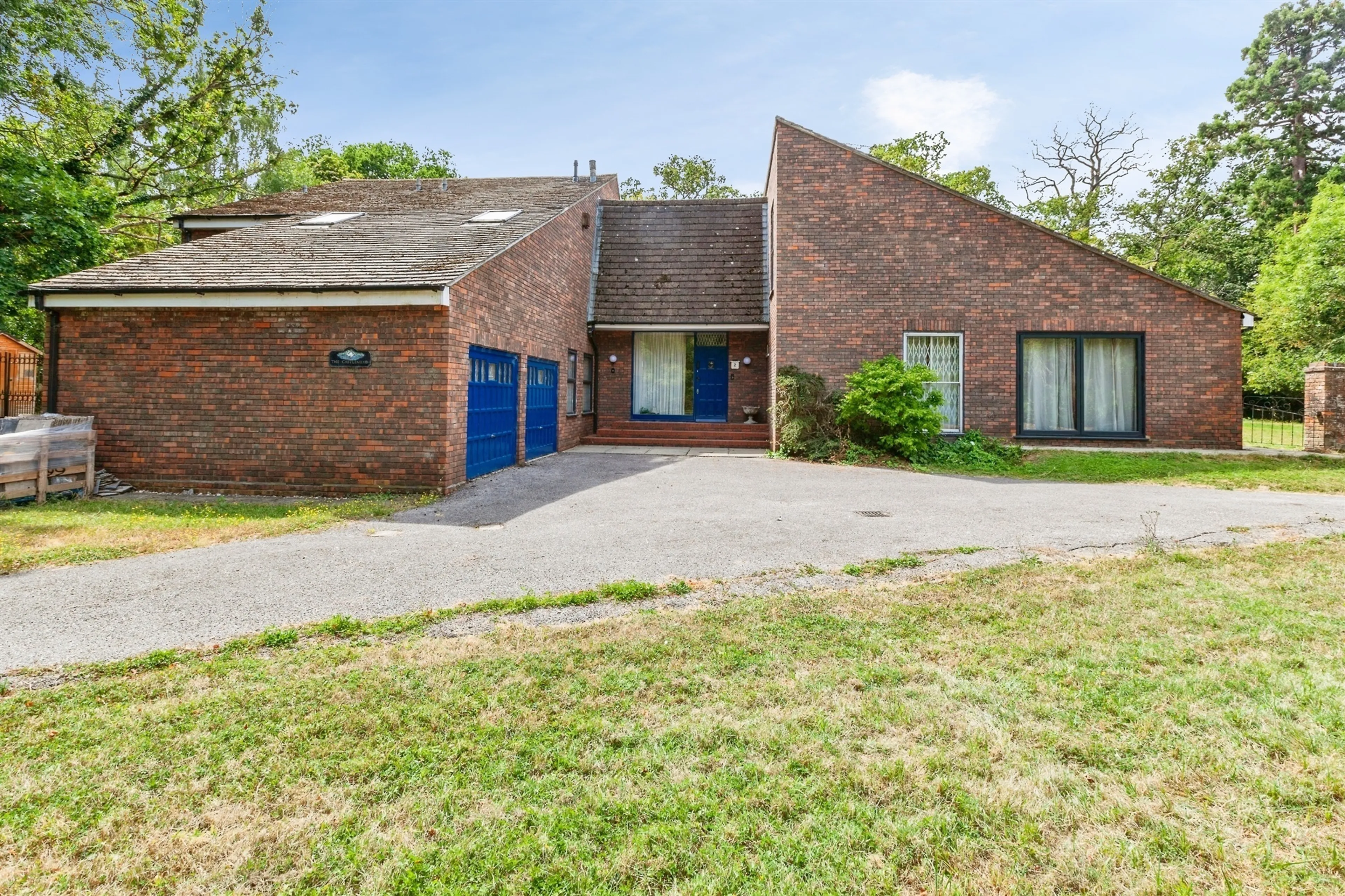 Property photo 0