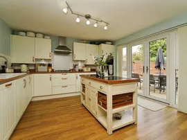 Lysander Crescent, Watchfield, Swindon thumb 3