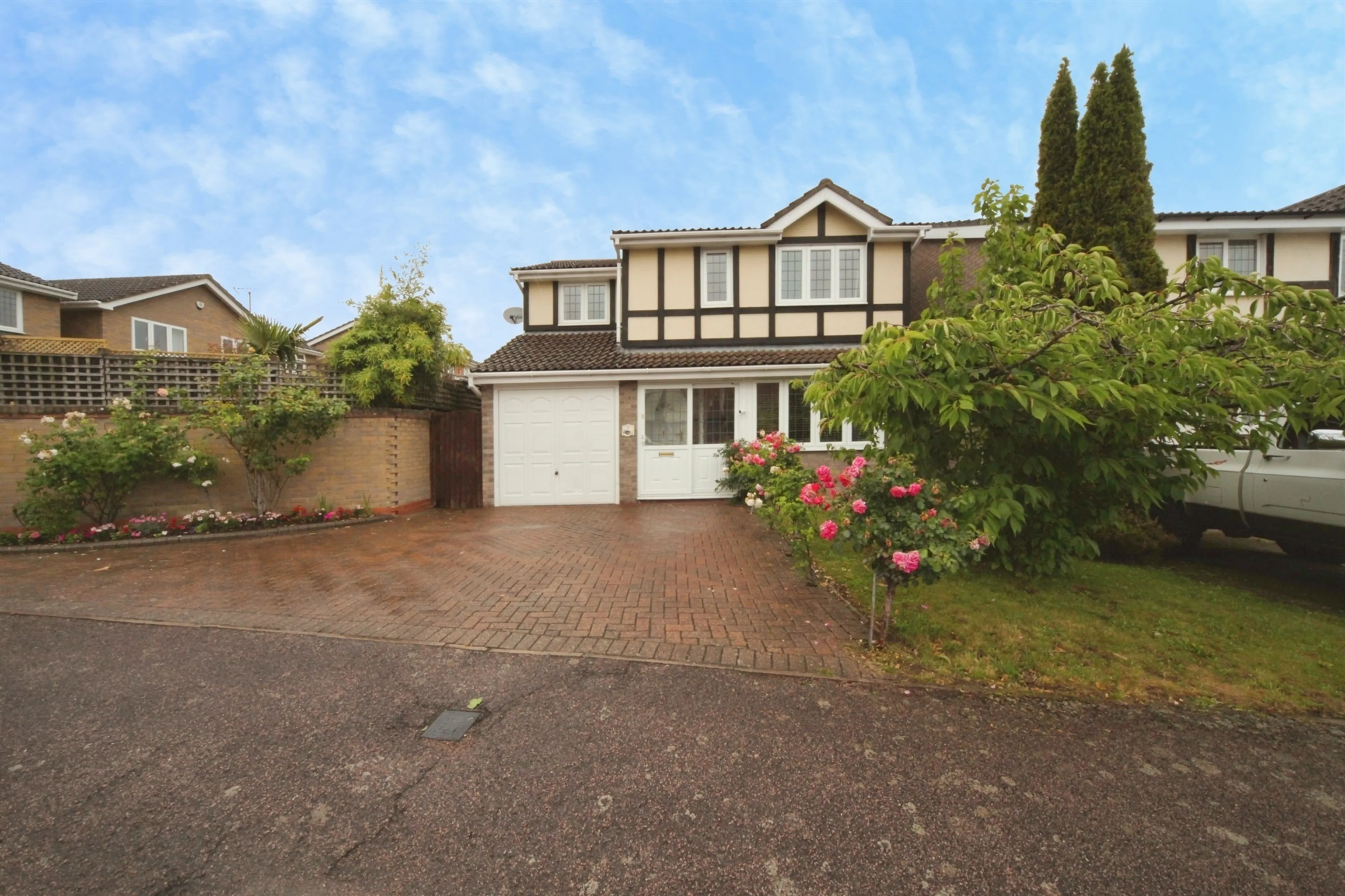 Property photo 0