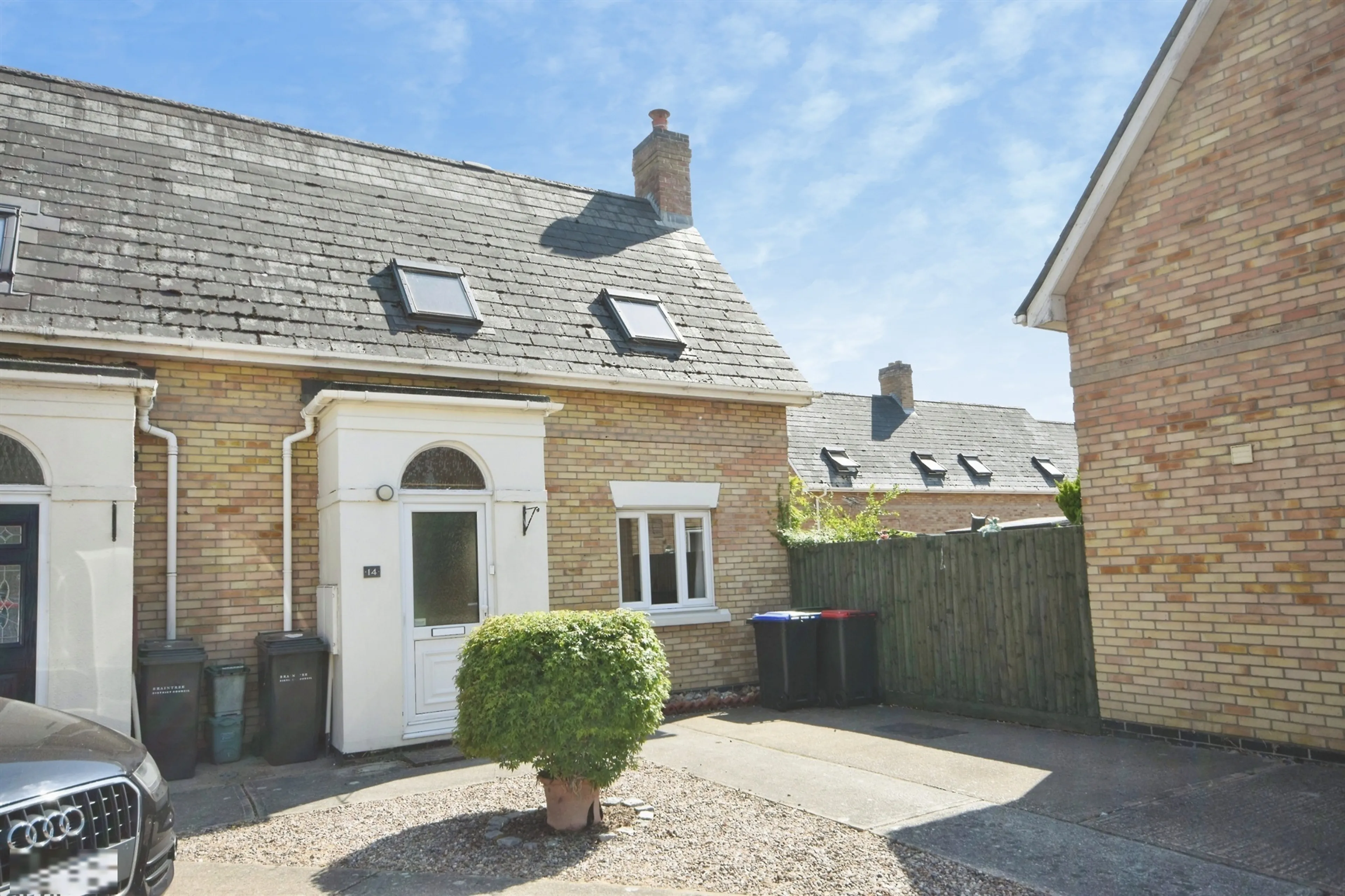 Property photo 0