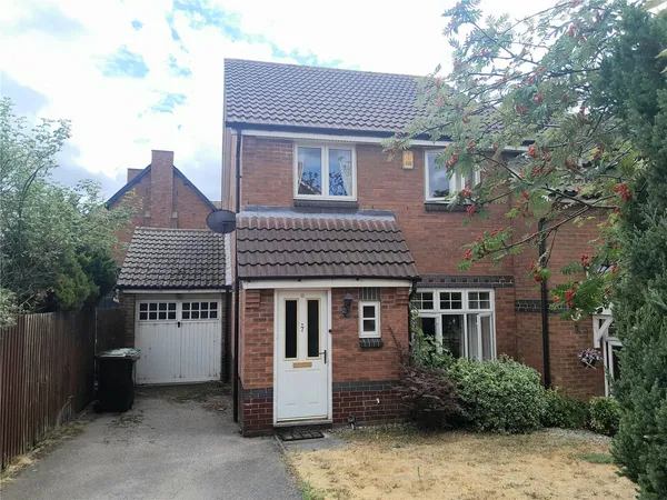 Holbrook Grove, Marston Green, Birmin...
