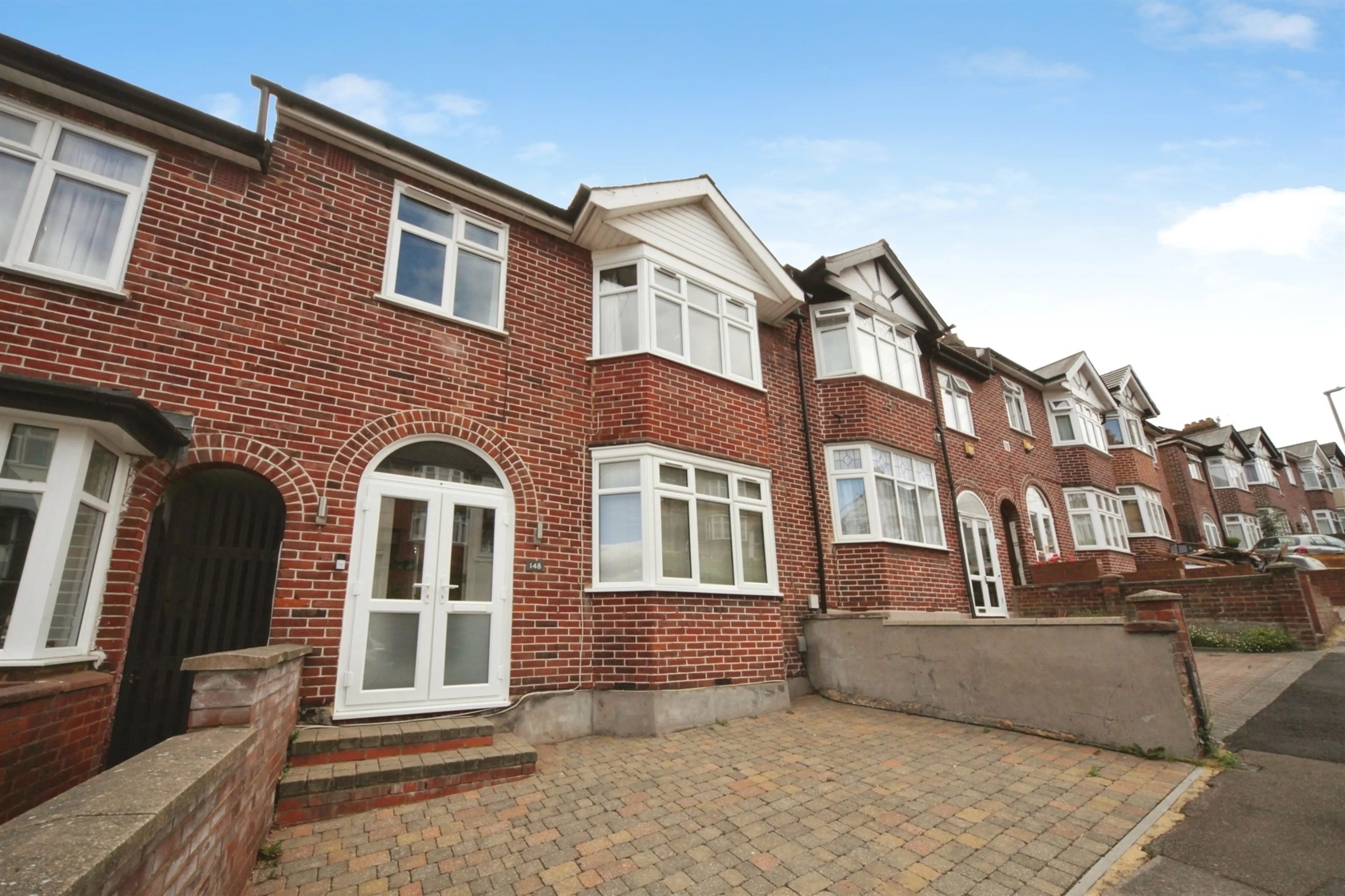Property photo 0