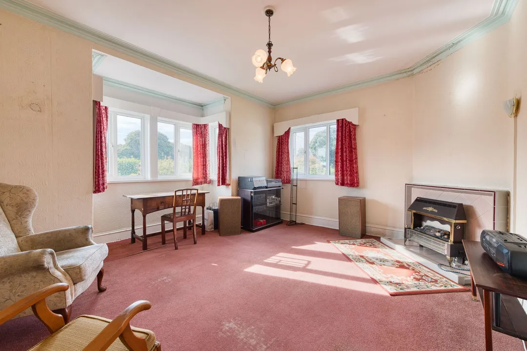 https://mr0.homeflow-assets.co.uk/files/photo/image/48050/6802/_x_/DSC_0156_HDR-4.jpg