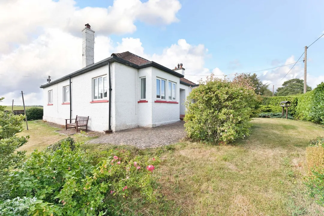 https://mr0.homeflow-assets.co.uk/files/photo/image/48050/6871/_x_/DSC_2017_HDR-44.jpg