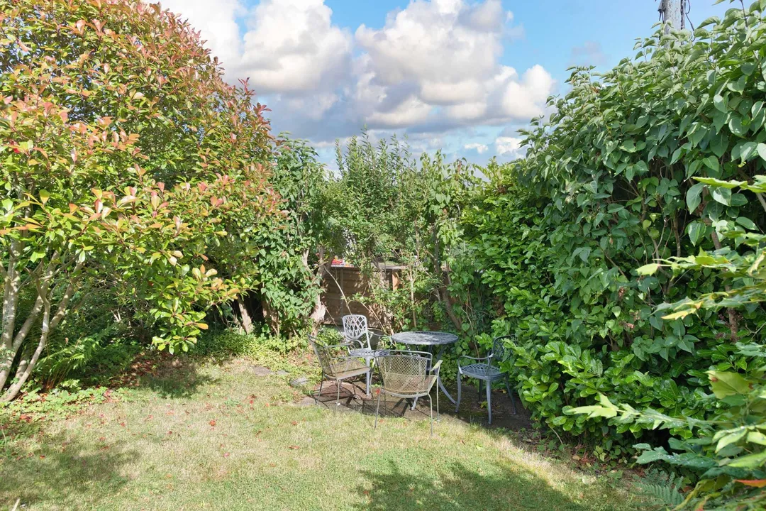 https://mr0.homeflow-assets.co.uk/files/photo/image/48050/6873/_x_/DSC_2027_HDR-45.jpg