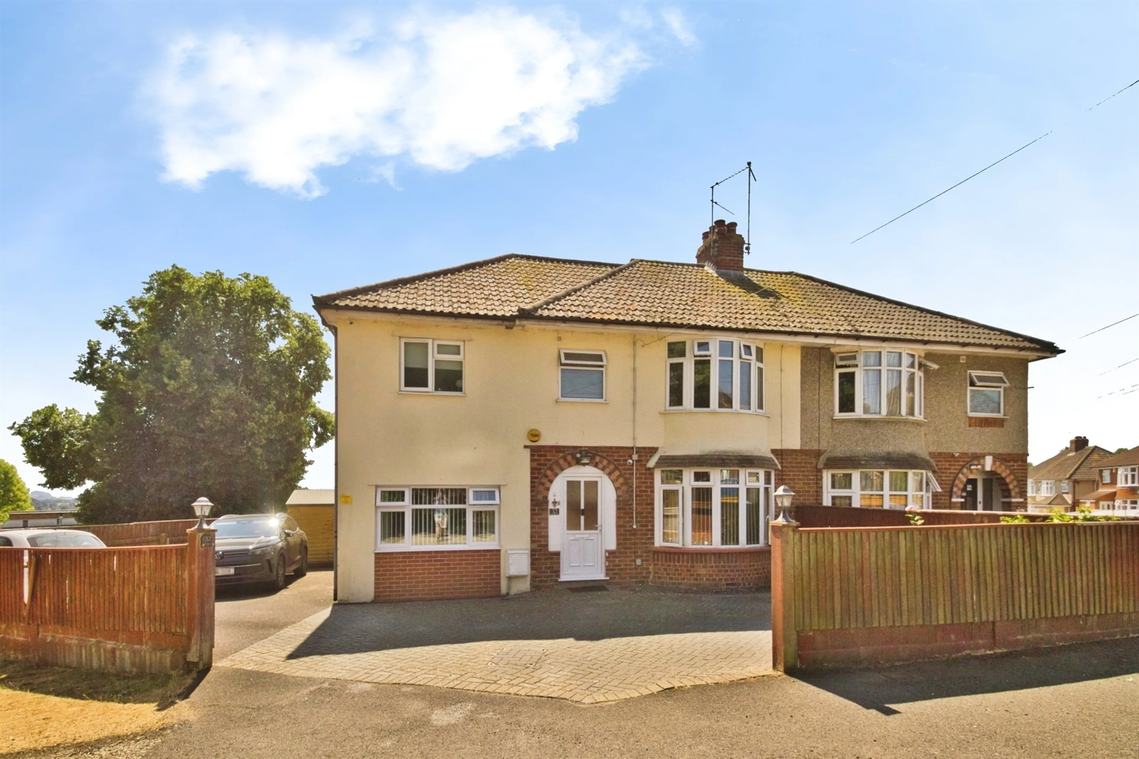 Property photo 0