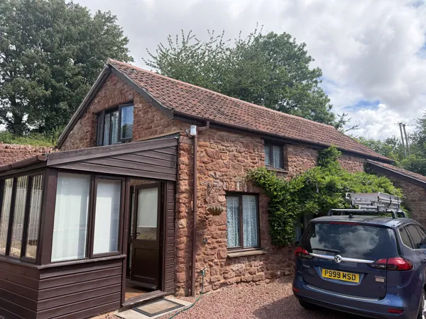 Osmons Cottage, TA4