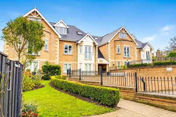 Connor Court, Enfield, EN2