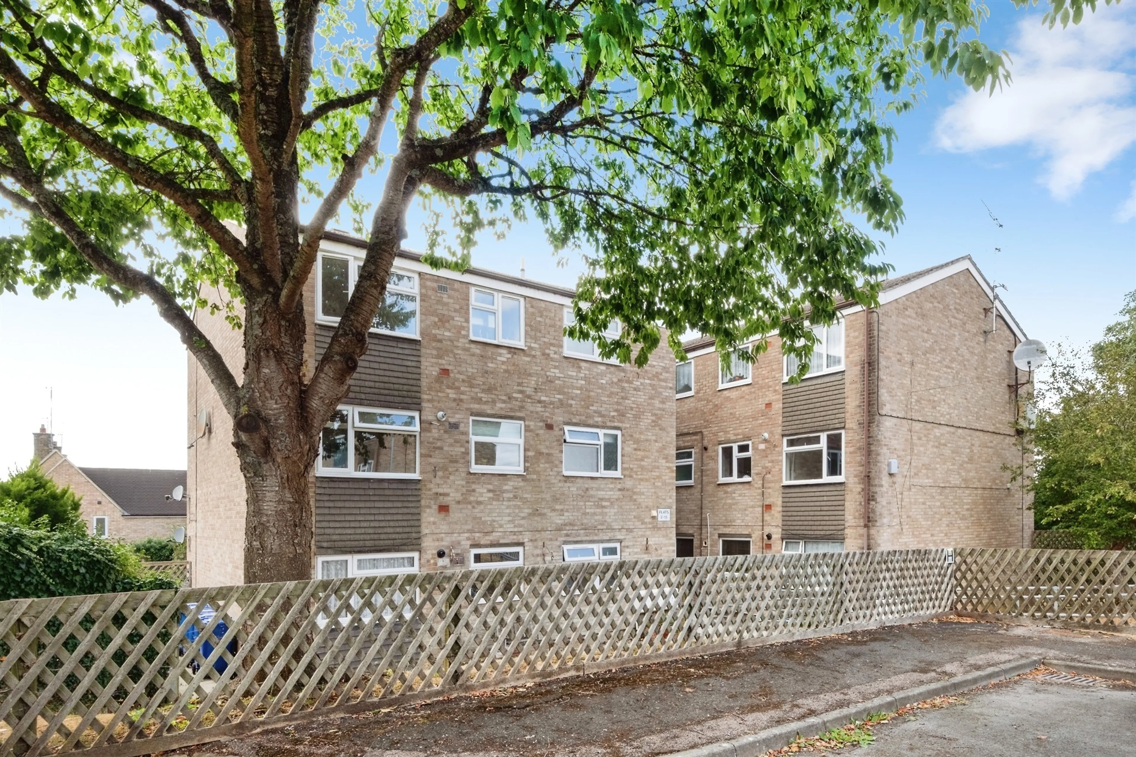 Property photo 0