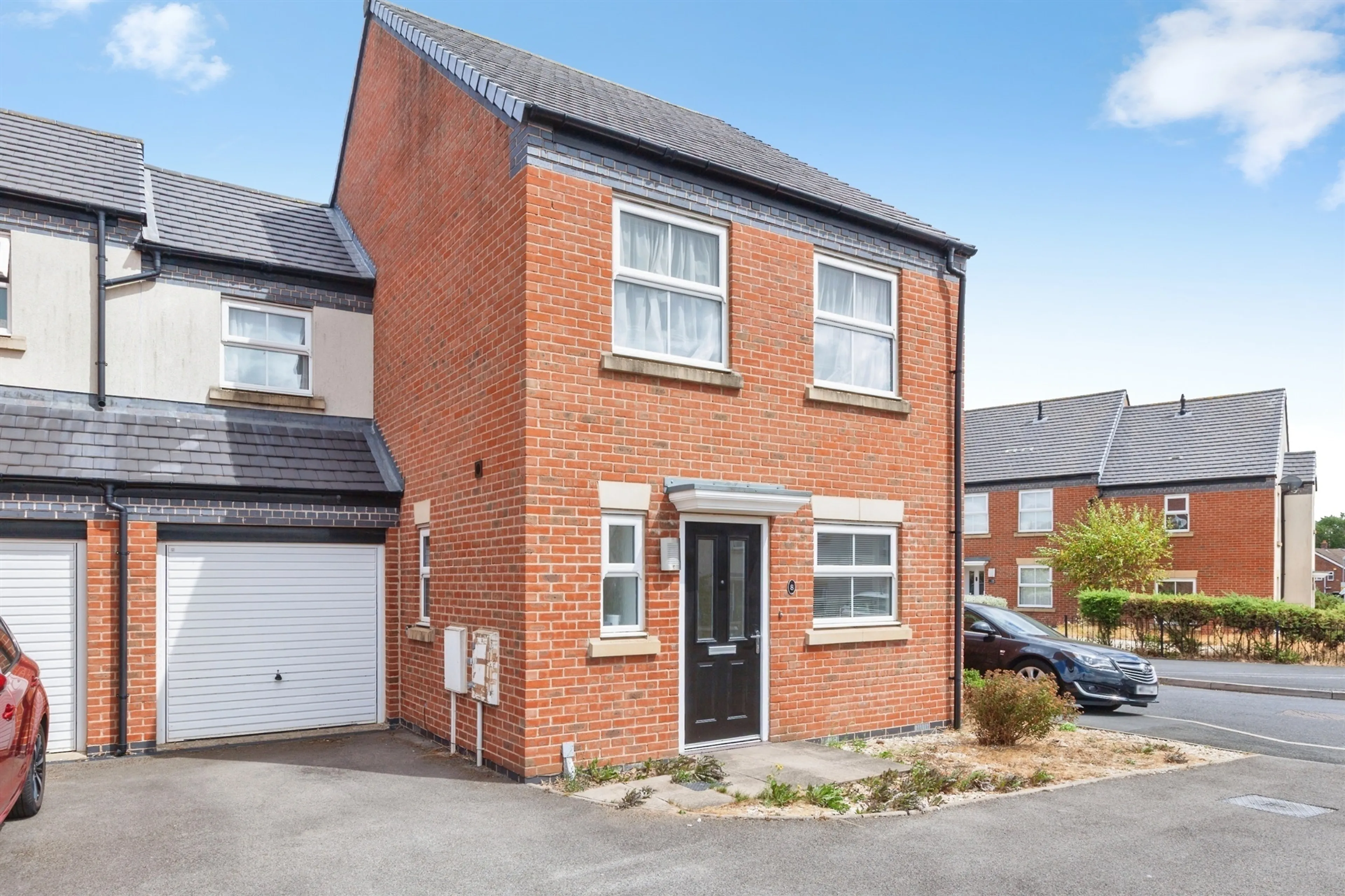 Property photo 0