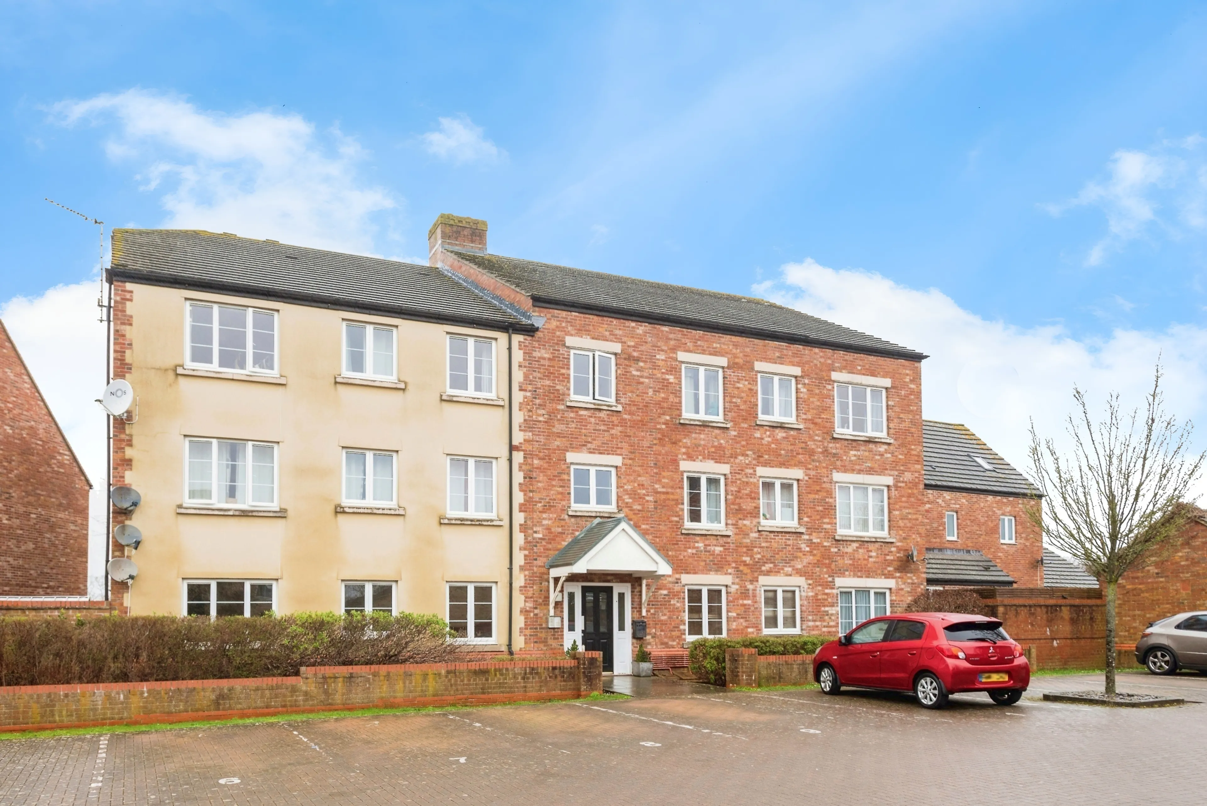 Property photo 0