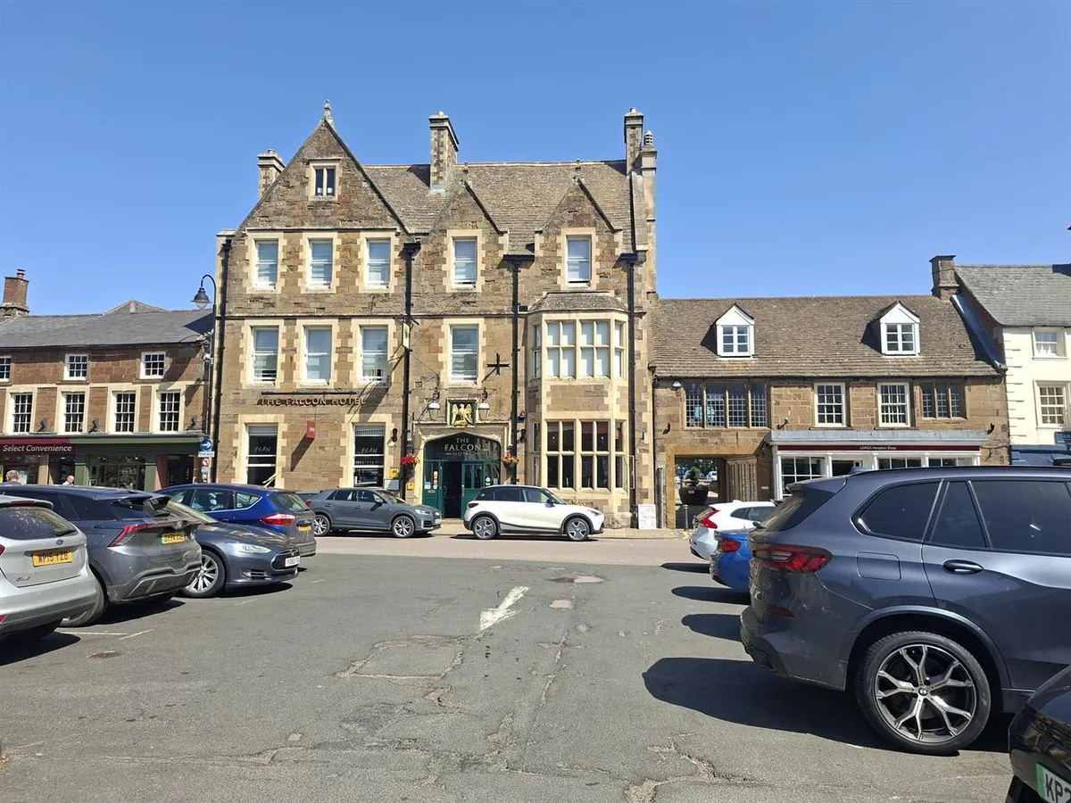 4 High Street East, Uppingham, Rutland LE15 9PZ