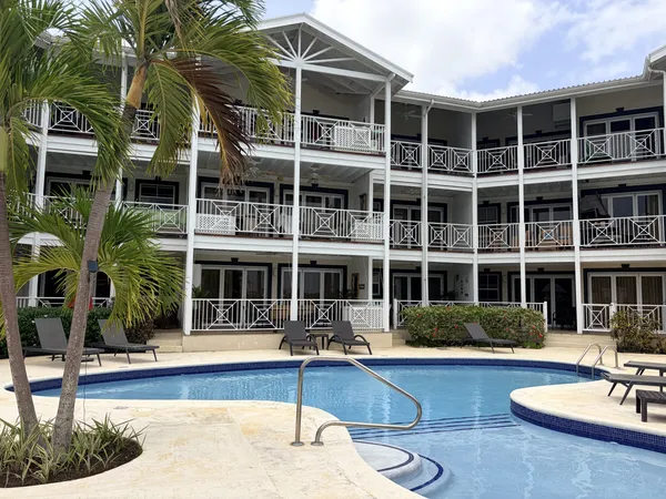Lantana 28
