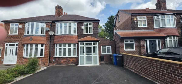 Kingsleigh Road SK4