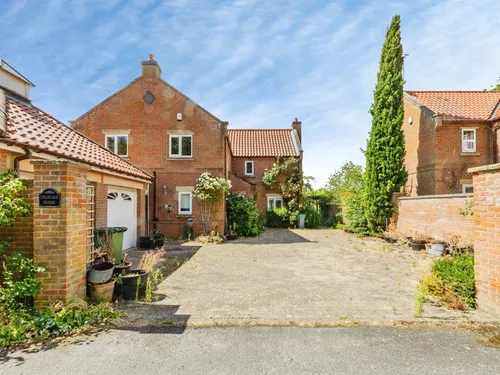 Orchard Court, Thorney, Newarkphoto