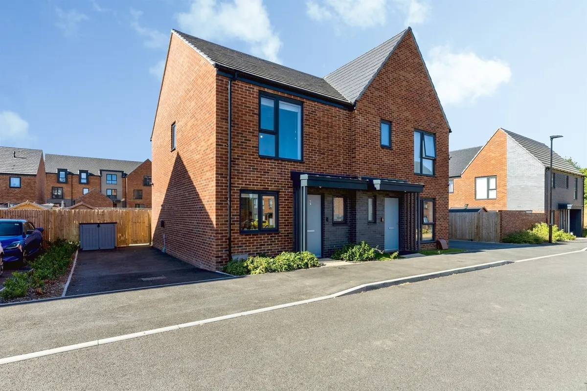 Busy Bees Halt, Pease Pottage, Crawley