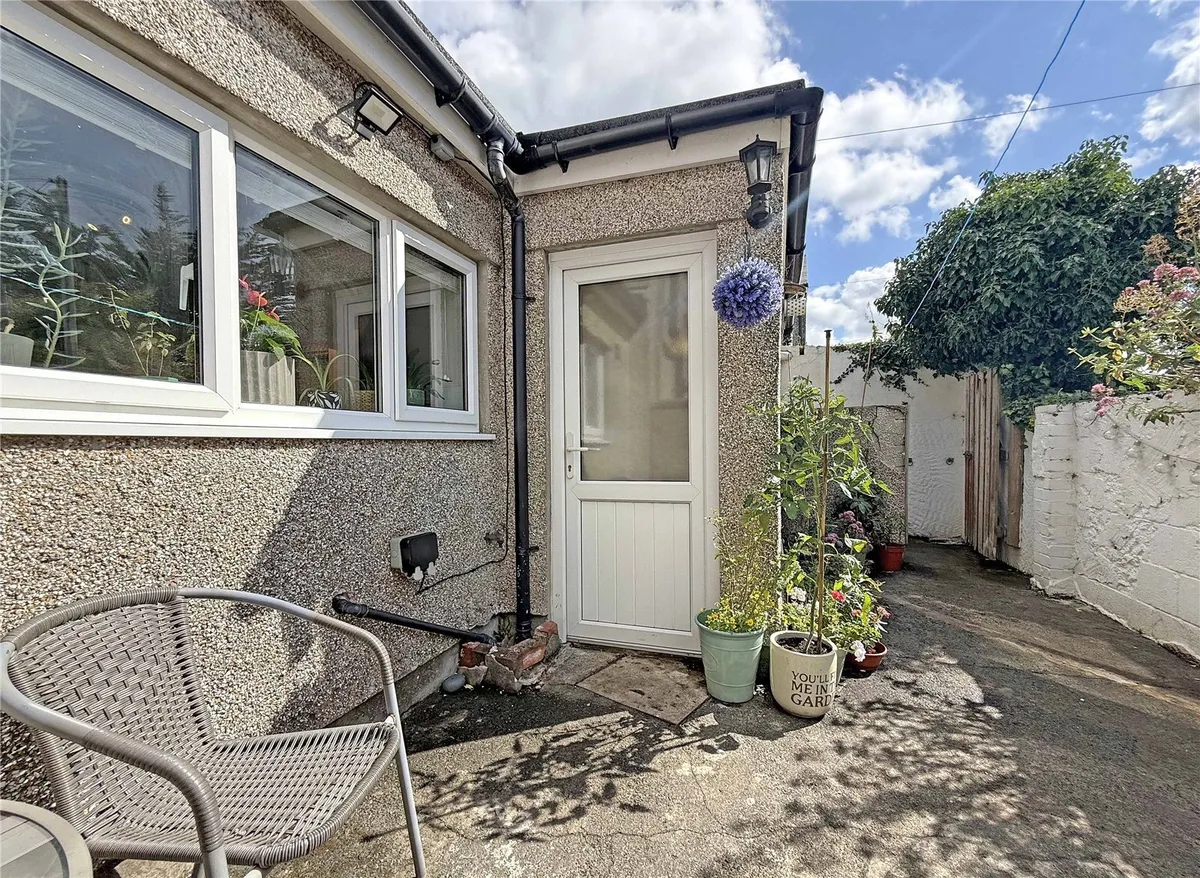 Brynsiencyn, Llanfairpwll, Isle of Anglesey, LL61