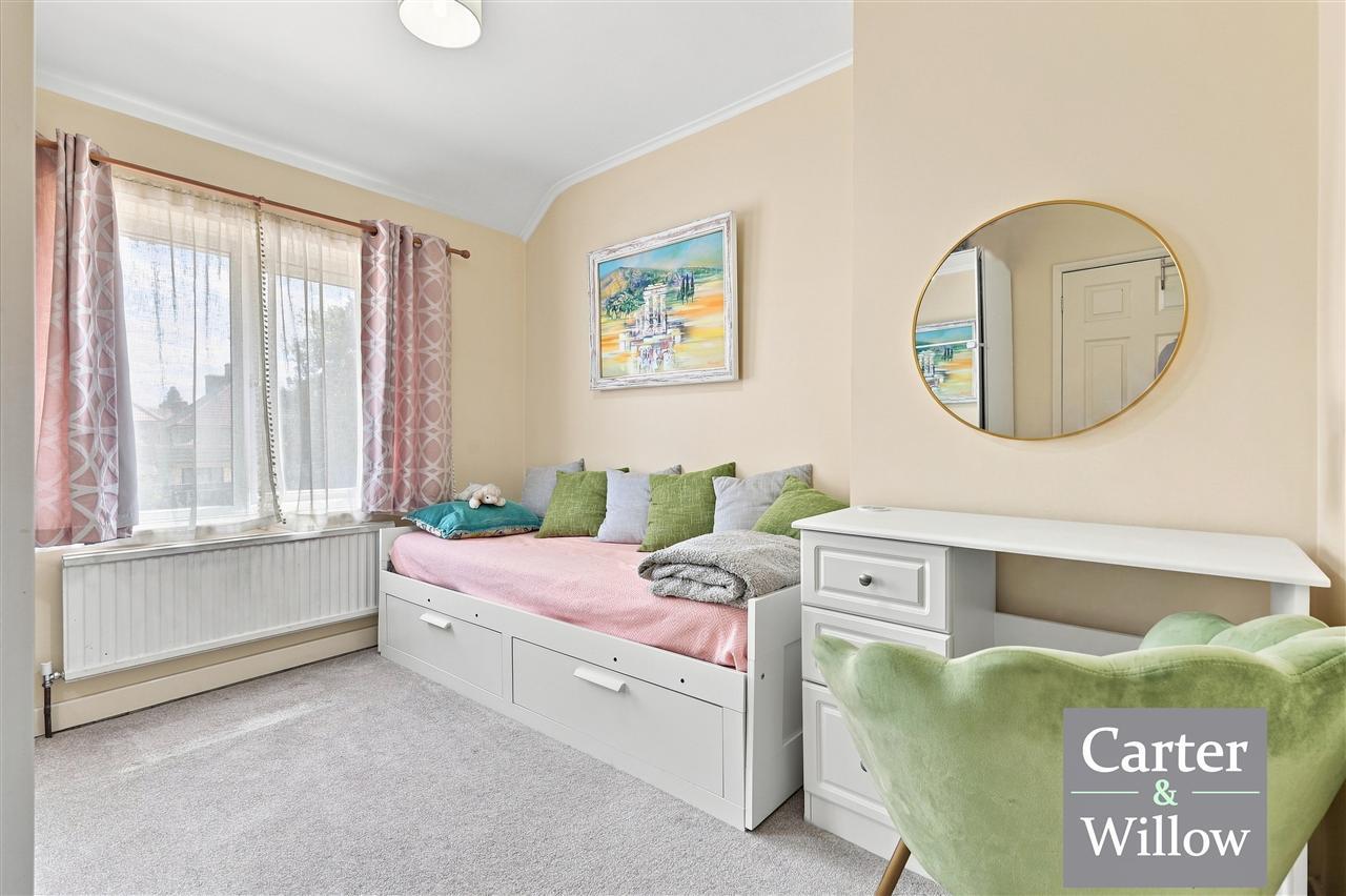 Standfield Road, Dagenham, Essex Image 12