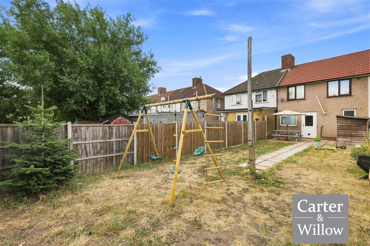 Standfield Road, Dagenham, Essex Image 17