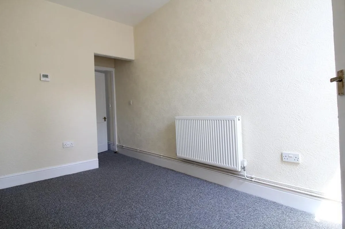 Aldersley Road, Aldersley, Wolverhampton