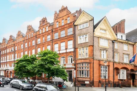 Pont Street Knightsbridge SW1X
