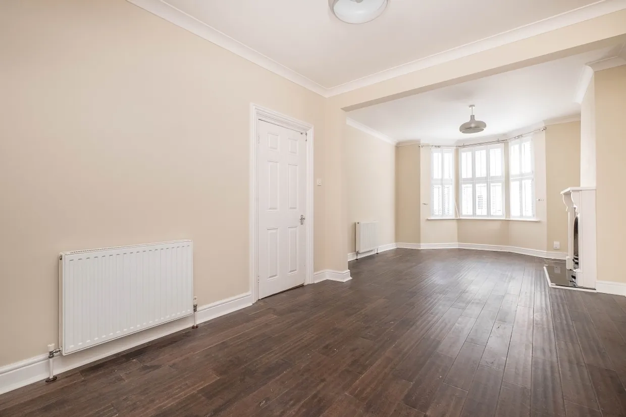 Caversham Road Kingston upon Thames KT1 photo 2