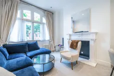 Pont Street Knightsbridge SW1X photo 4