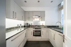 Pont Street Knightsbridge SW1X photo 6