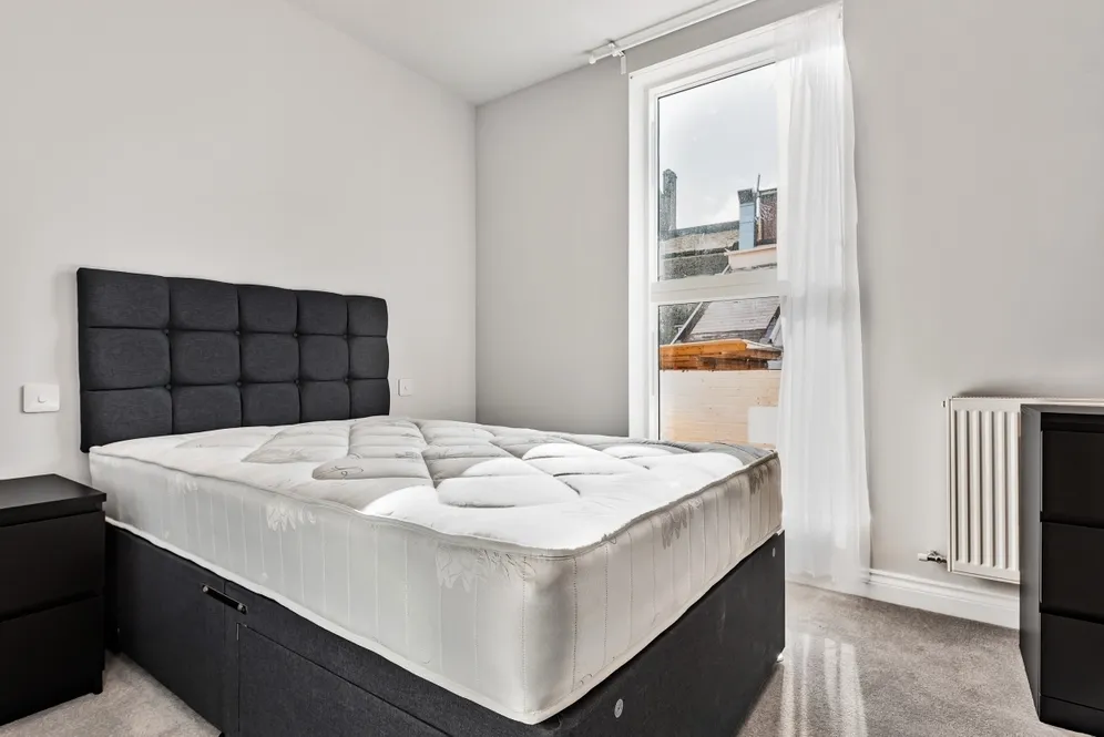Wells Walk, E7 photo 7
