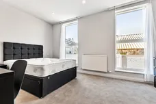 Wells Walk, E7 photo 8