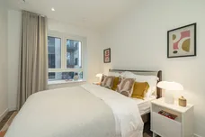 The Maple, 10 Aviator Drive, London, NW2 photo 9