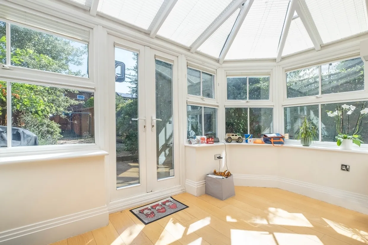Clifton Road Kingston upon Thames KT2 photo 4