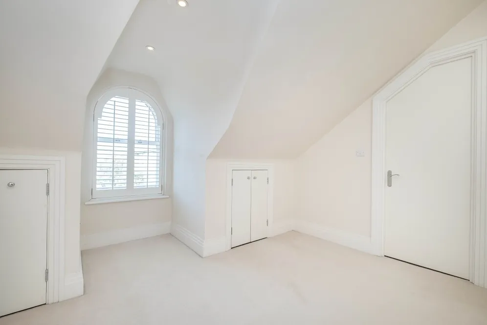 Clifton Road Kingston upon Thames KT2 photo 7