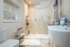 Clifton Road Kingston upon Thames KT2 photo 9