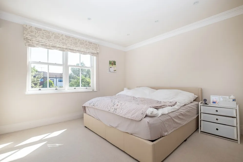 Clifton Road Kingston upon Thames KT2 photo 15