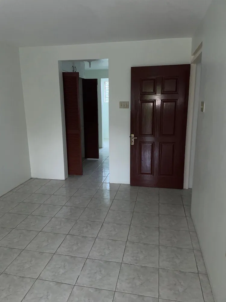 KNIGHTSDALE DR MEADOWBROO Kingston  St. Andrew