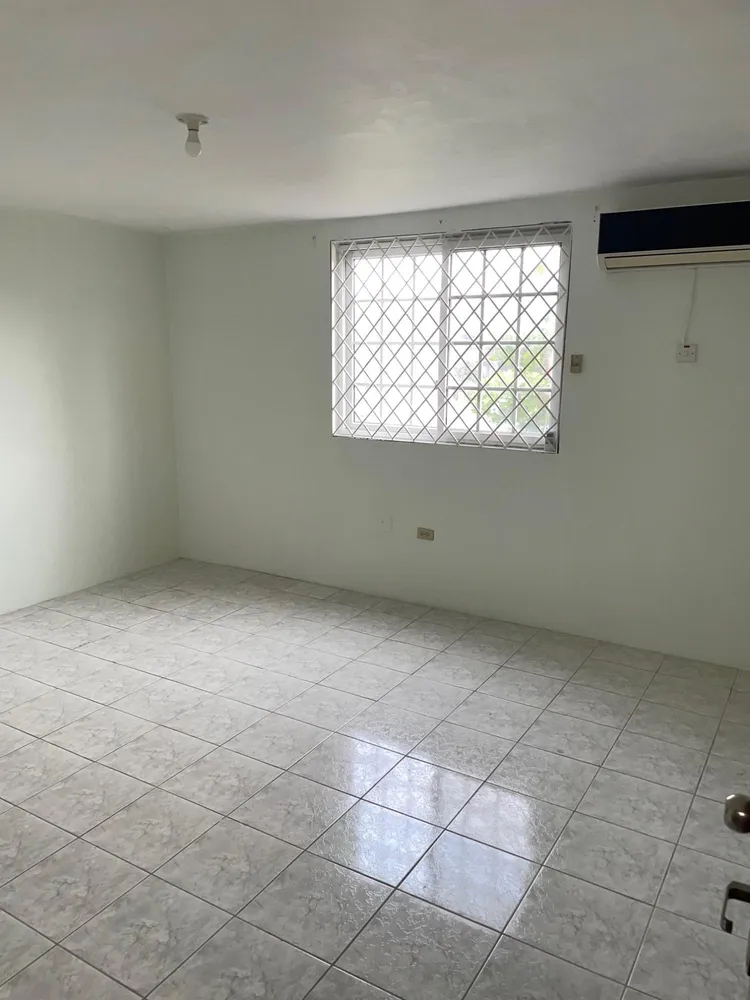 KNIGHTSDALE DR MEADOWBROO Kingston  St. Andrew