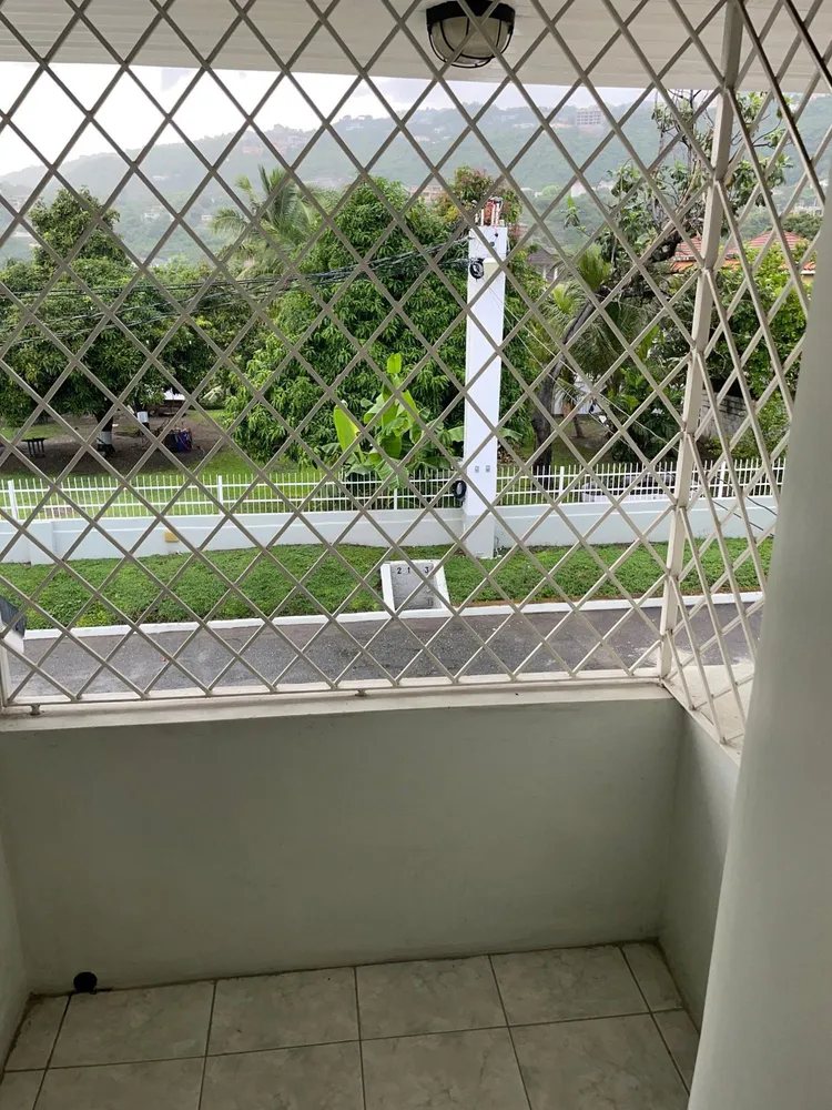 KNIGHTSDALE DR MEADOWBROO Kingston  St. Andrew