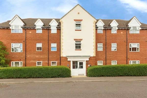 Hancock Close, Aylesbury, Buckinghams...