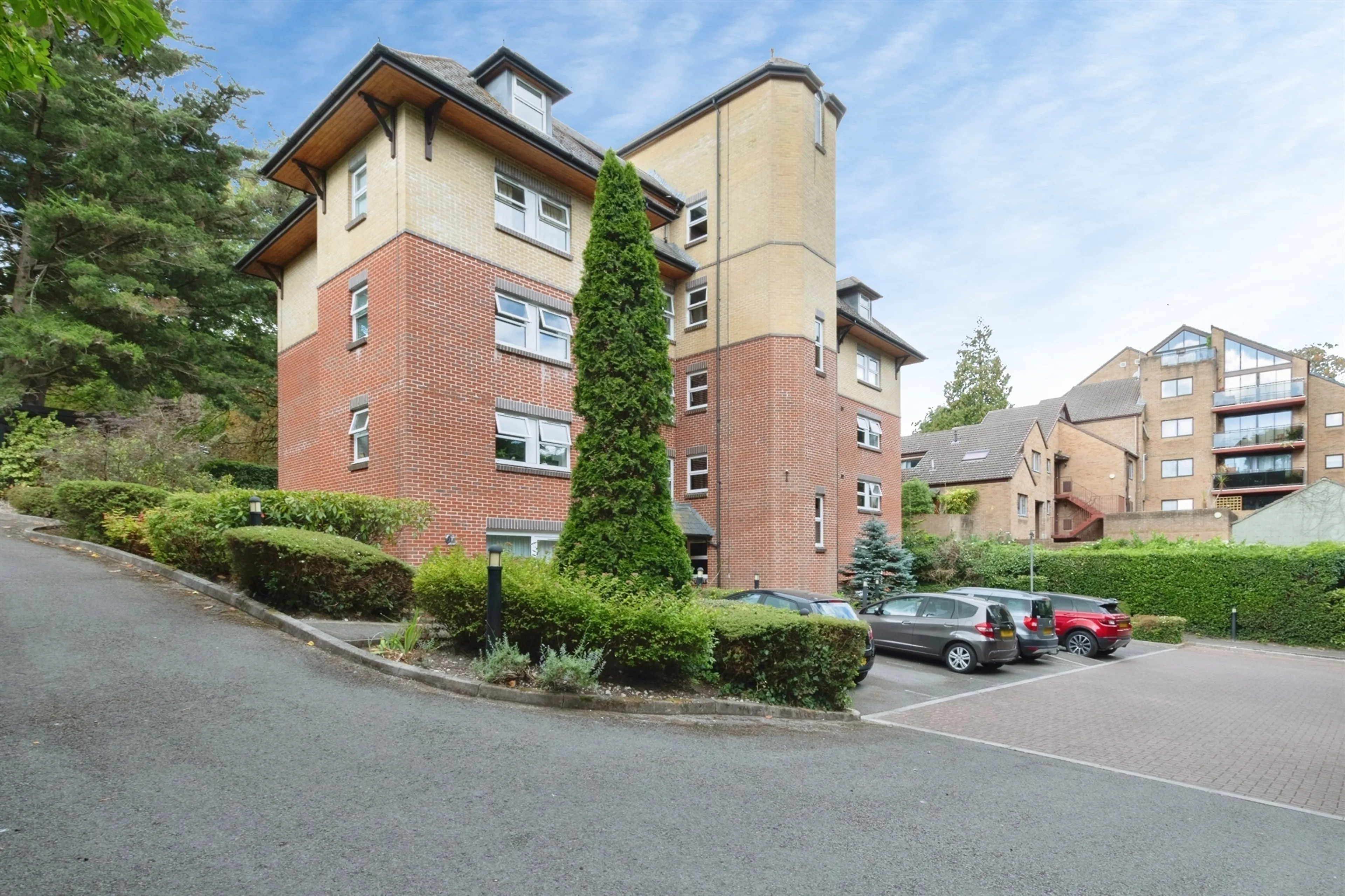 Property photo 0