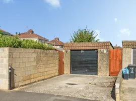 Tiverton Road, Swindon thumb 2