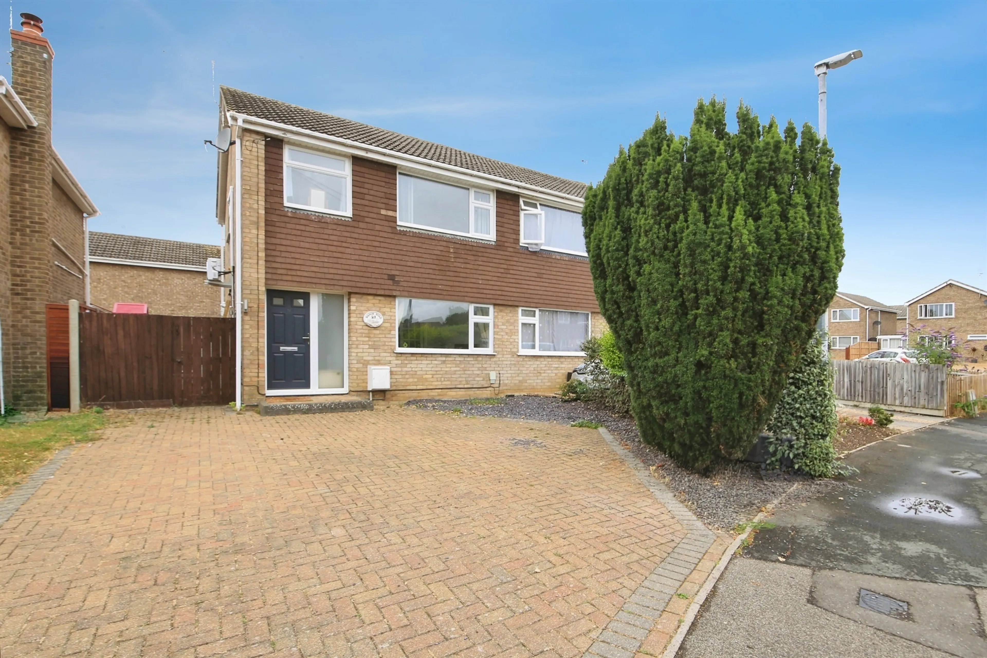 Property photo 0