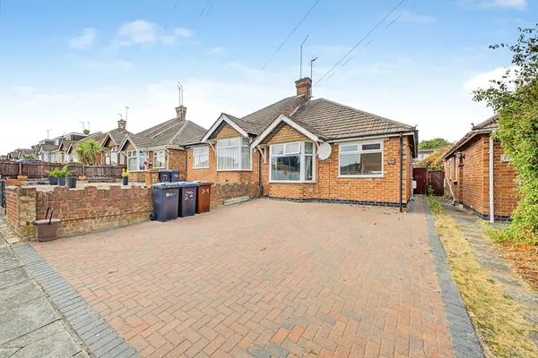 Cameron Drive, Northampton, NN5