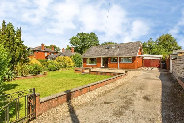Preston Road, Clayton-le-Woods, Chorl...